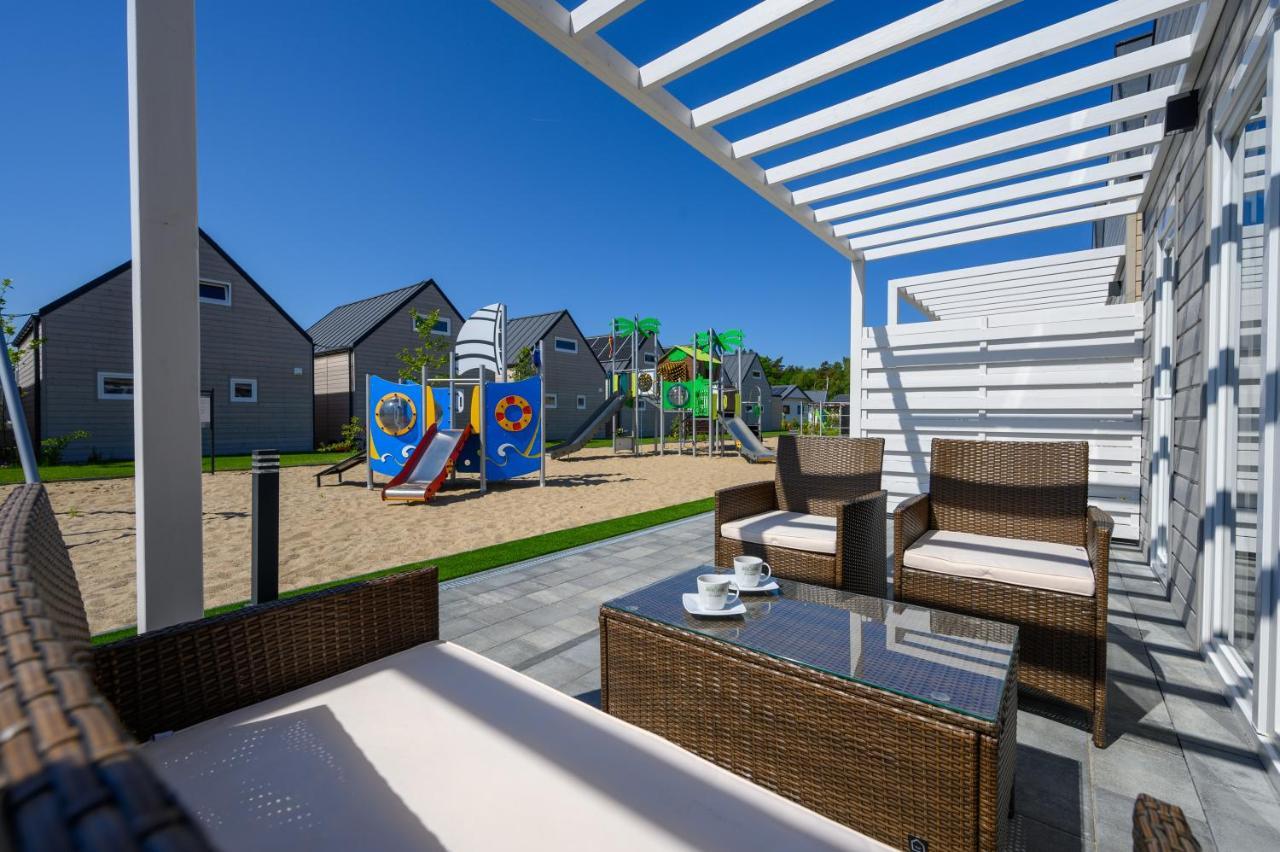 Resort Za Lasem ヤロスワビエツ エクステリア 写真