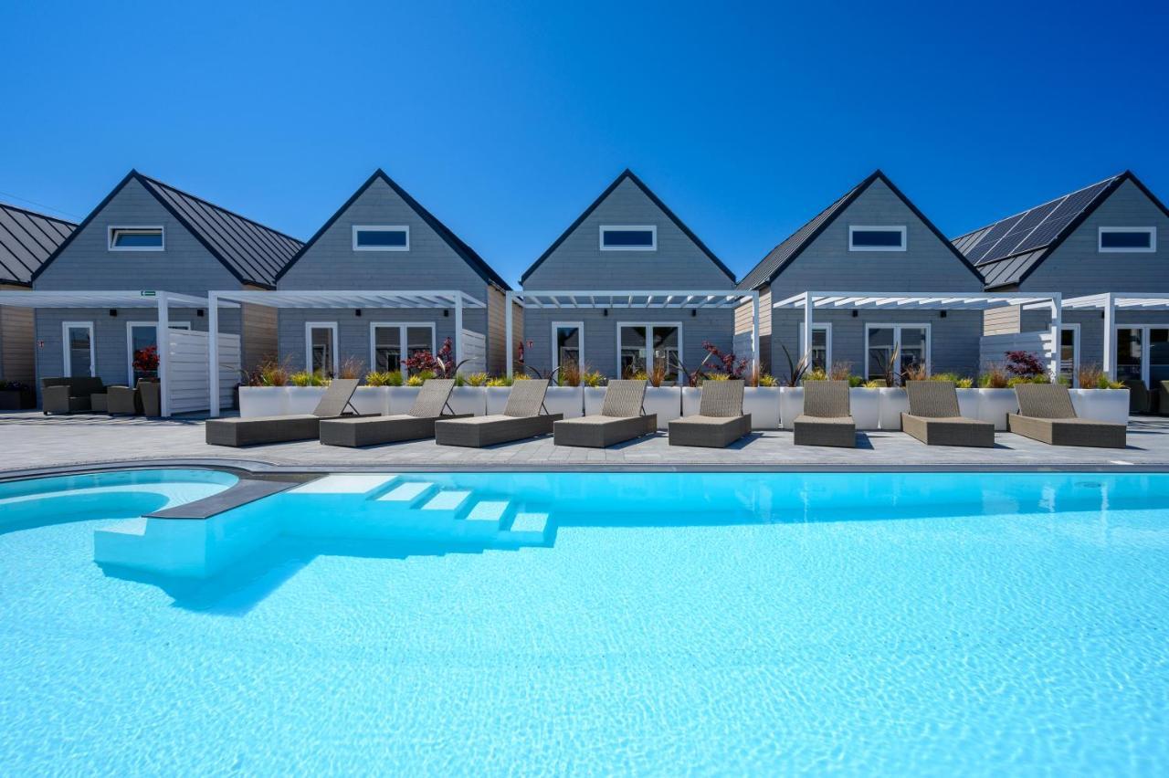 Resort Za Lasem ヤロスワビエツ エクステリア 写真